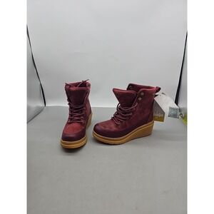Muck Boot Liberty Waterproof Wedge Lace Up Round Toe  Womens Red  Boots 5.5 New